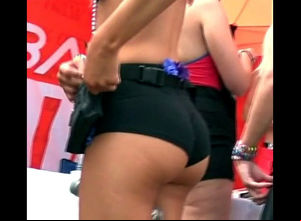 Supah obese bouncy donk on spycam of